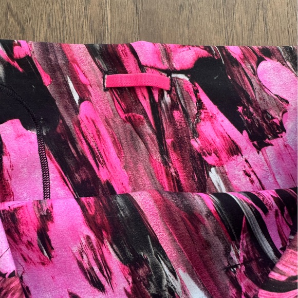 Lululemon Leggings in Pink and Black - Picture 9 of 10